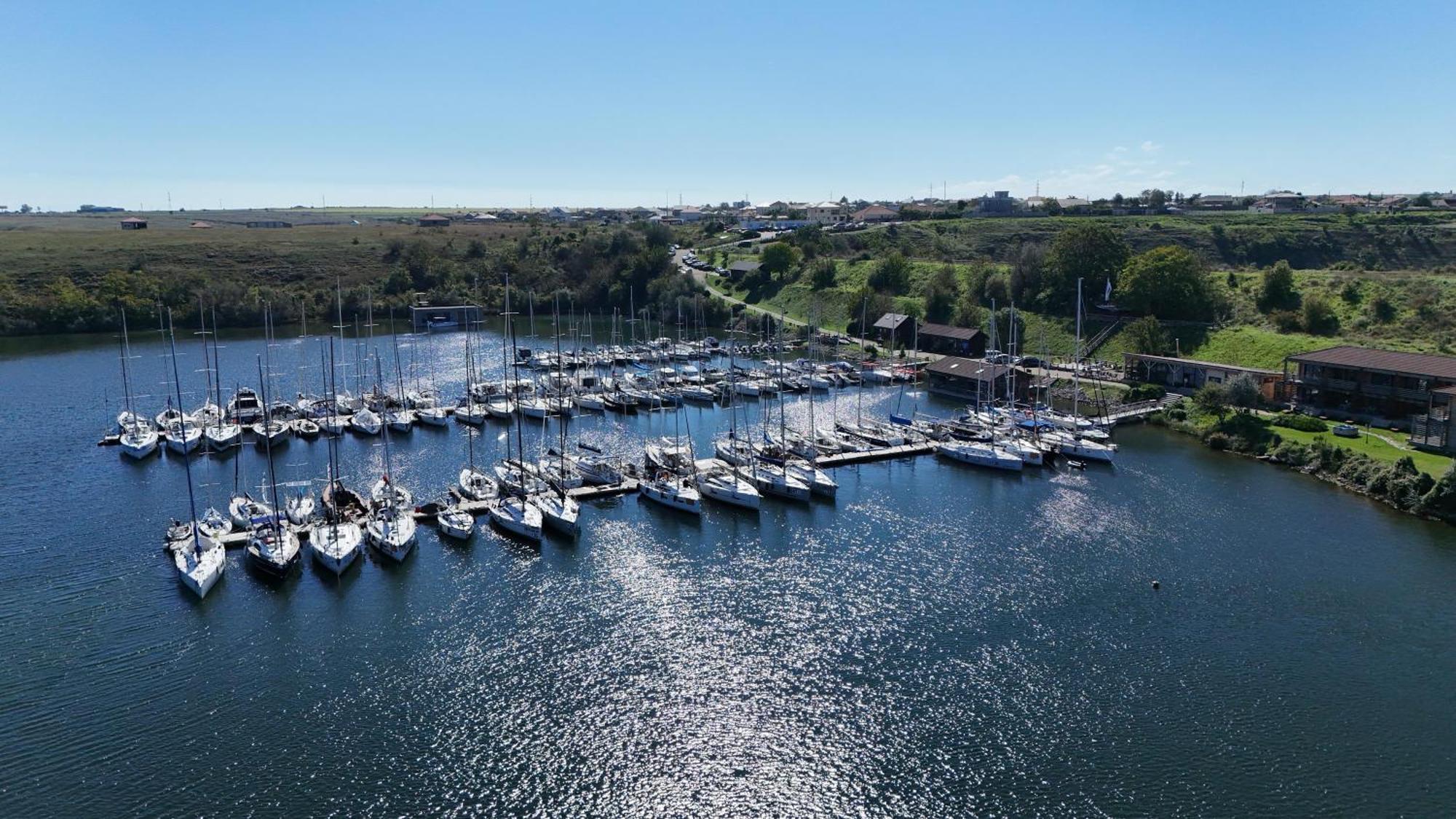 Lifeharbour Limanu Hotel Luaran gambar